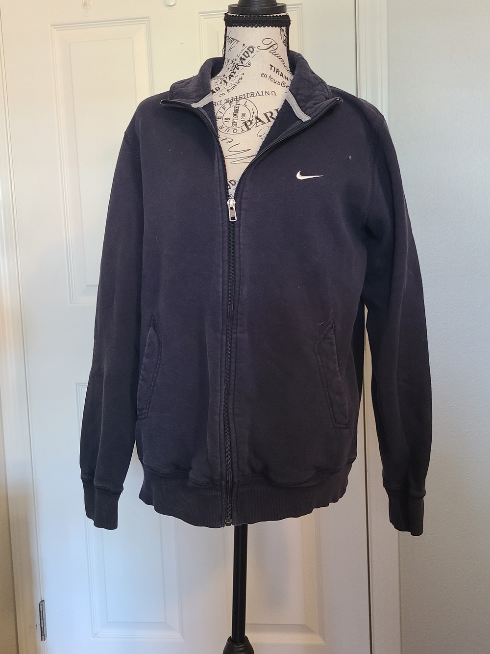 Nike Black Full-Zip Swoosh Jacket